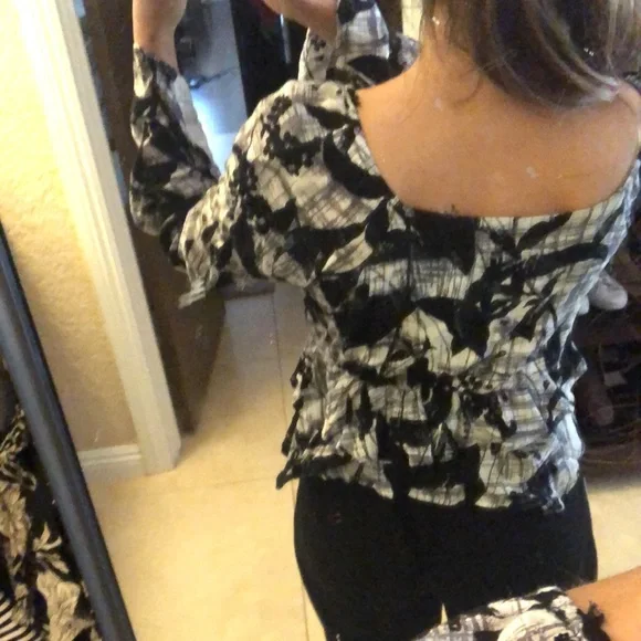 Astr the label top floral black and gray - Picture 2 of 6